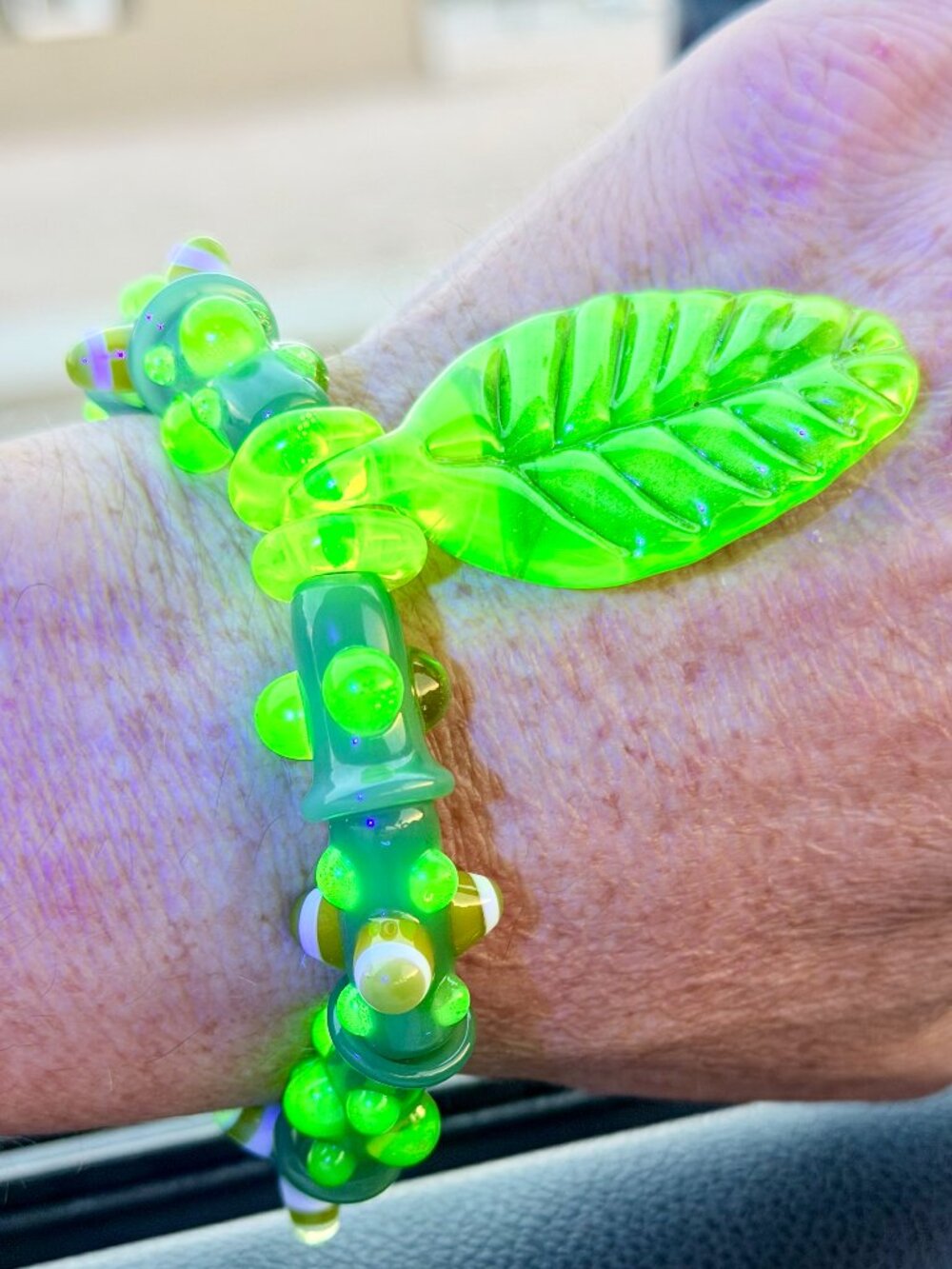 UV Handmade Glass Stretchy Bracelet
